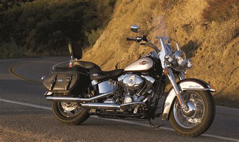 2007 heritage softail classic reviews.